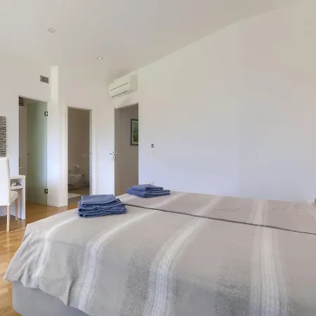 Sv- Ivan 1 By Interhome Tatil Evi