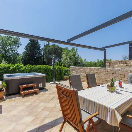 Sv- Ivan 1 By Interhome Pelegrin