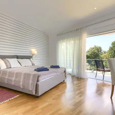 Sv- Ivan 1 By Interhome Pelegrin