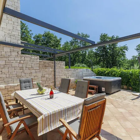 Sv- Ivan 1 By Interhome Pelegrin